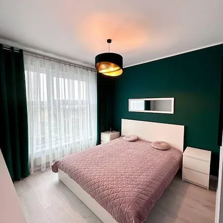 New Apart - Next To Sky Tower